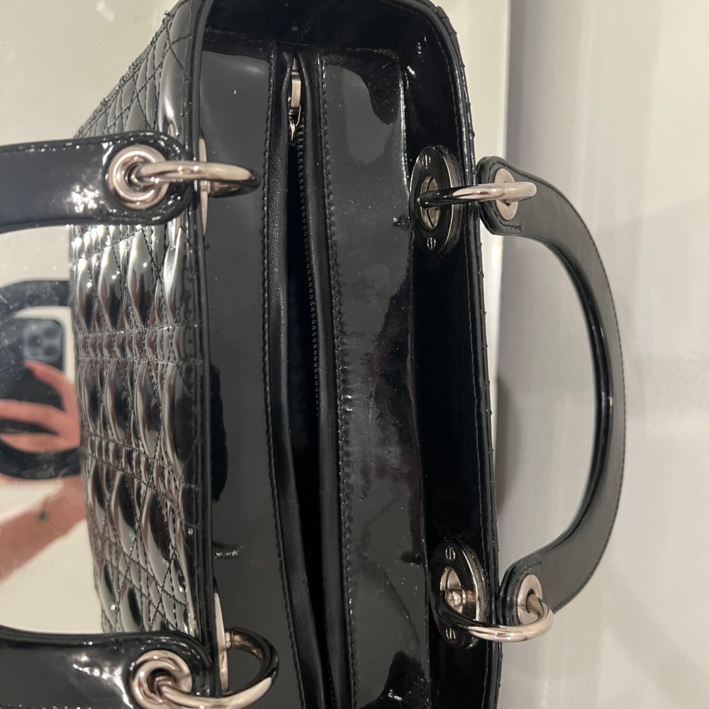 Black quilted patent Cannage leather Christian Dior Medium Lady Dior bag - Picture 3 of 15